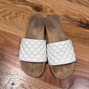 White pleated slides sandals